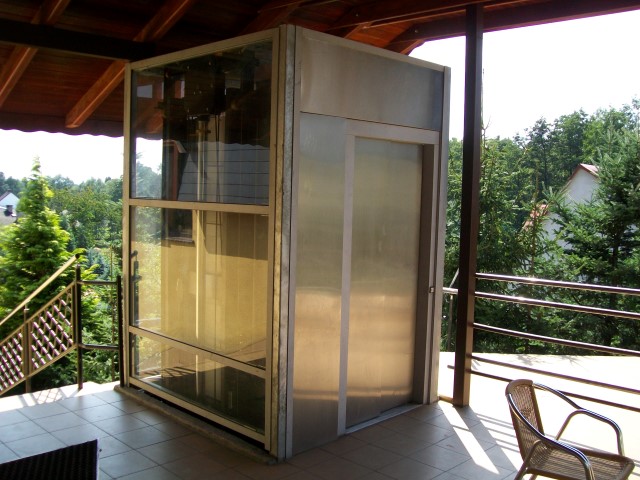 Aufzug mit modernem Design